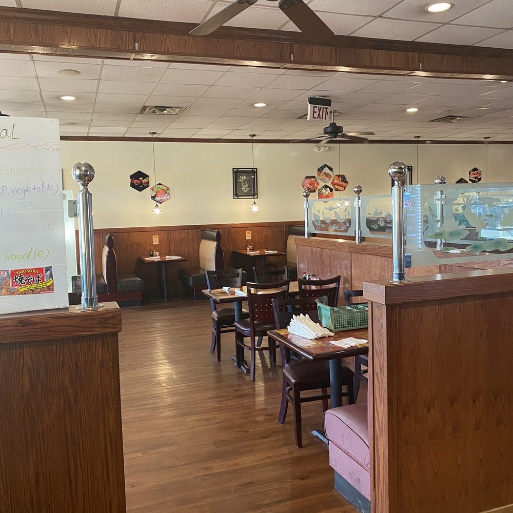 Hunan Best - Interior dining area - Chinese Near Me - Louisa, Virginia Hunan Best - Interior dining area - Chinese Near Me - Louisa, Virginia