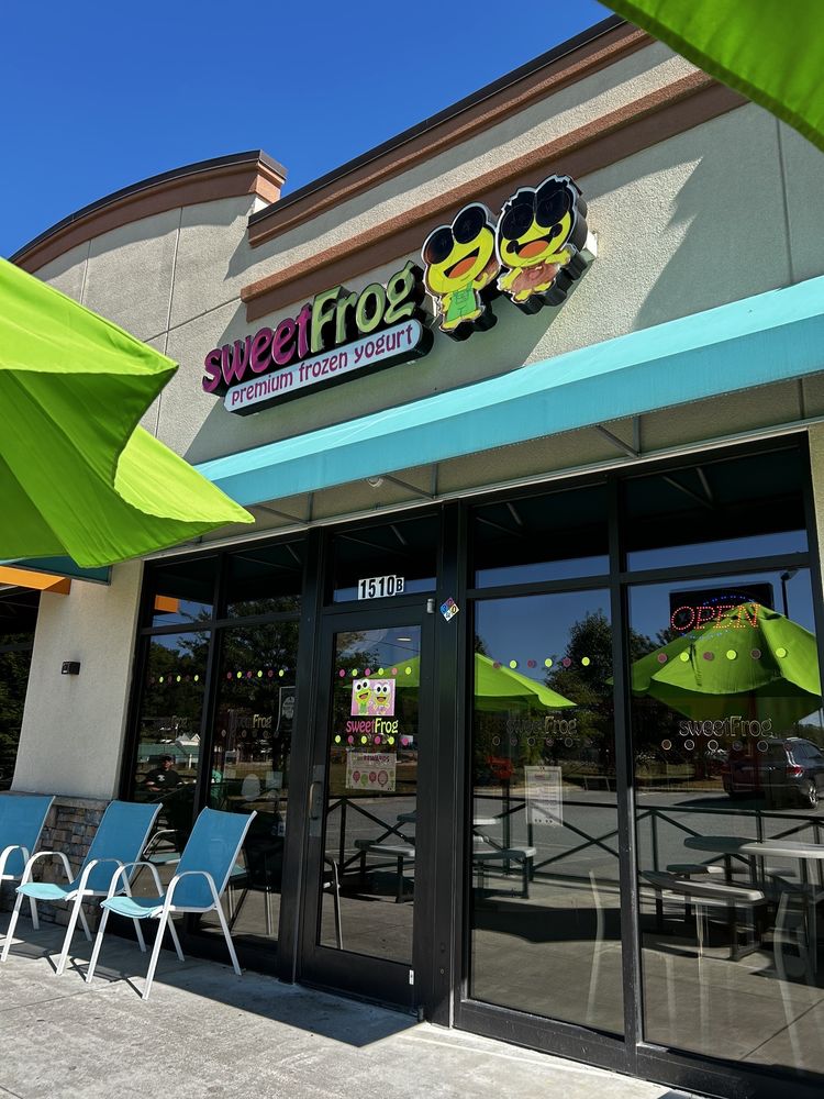 SWEETFROG PREMIUM FROZEN YOGURT Updated August 2024 1510B Winkler