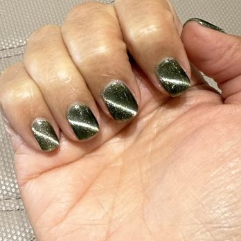 Donella Nails & Spa - Gel manicure with cat eye - Nail Salons Near Me - San Diego, California Donella Nails & Spa - Gel manicure with cat eye - Nail Salons Near Me - San Diego, California