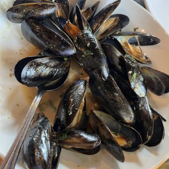 Pazzi Di Pizza - Mussels - Pizza Near Me - Elmhurst, Illinois