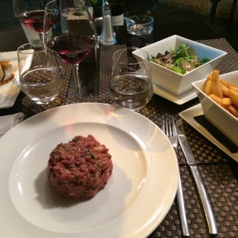 Les Epicuriens - Bourgogne, Steak tartare, sallad och pommes - Nicoise Near Me - Nice, 06
