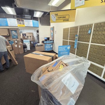 The UPS Store - Deliveries - Shipping Centers Near Me - Miami, Florida