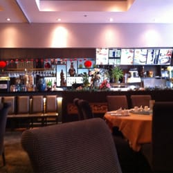Peaktop Cuisine - Table facing bar. Nice interior and immaculate washrooms