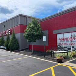 Mander Collision & Glass
