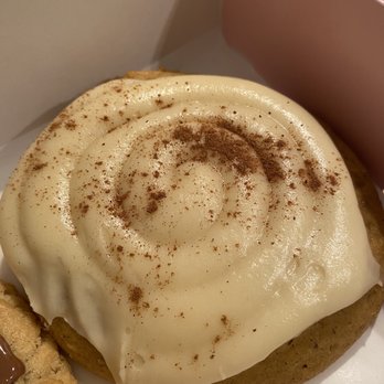 Crumbl - Ann Arbor - Caramel pumpkin - Bakeries Near Me - Ann Arbor, Michigan
