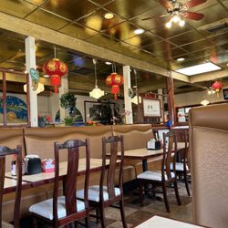 Pho Dong Huong - Dining room