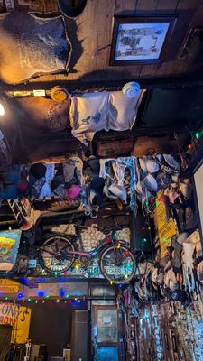 Capt Tony’s Saloon by null