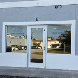 JJJ Automotive - Front office.