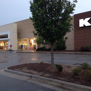 Kohl's - Men's Clothing Near Me - PENSACOLA, Florida