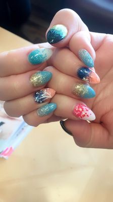 AT Nails by null