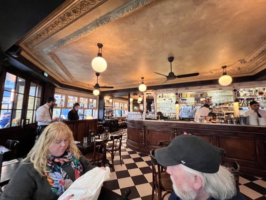 Les Antiquaires by null