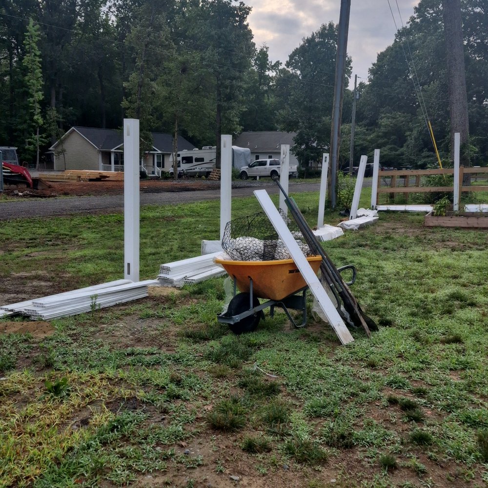 Payless Fencing - Fences & Gates Near Me - Fredericksburg, Virginia