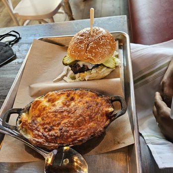 Kid Cashew - 1/4 lb Mac Daddy Burger & Cast Iron Mac & Cheese - Tapas/Small Plates Near Me - Sandy Springs, Georgia Kid Cashew - 1/4 lb Mac Daddy Burger & Cast Iron Mac & Cheese - Tapas/Small Plates Near Me - Sandy Springs, Georgia