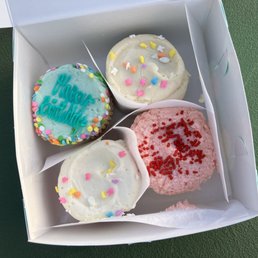 vanilla, chocolate, red velvet, strawberry vanilla, chocolate, red velvet, strawberry