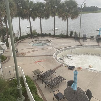 The Waterfront Inn - What a mess - Hotels Near Me - The Villages, Florida The Waterfront Inn - What a mess - Hotels Near Me - The Villages, Florida