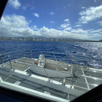 Atlantis Submarines Waikiki - Kids Activities Near Me - Honolulu, Hawaii