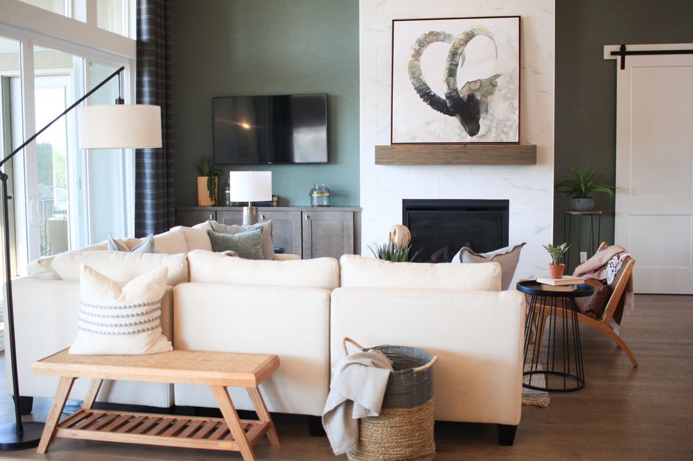 MAPLE & MOSS STAGING AND DESIGN 31 Photos 3427 N Prospect St