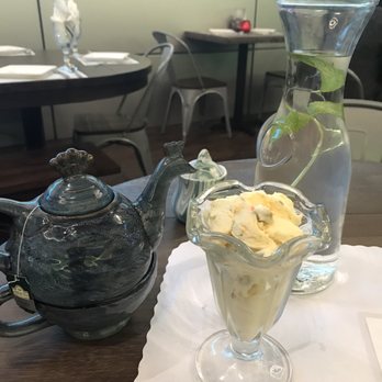 Caspian Restaurant - Lovely touches - Mediterranean Near Me - Mountain View, California