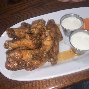 Carolina Ale House - 12 Fresh Wings (12) Hot Honey - Sports Bars Near Me - Concord, North Carolina Carolina Ale House - 12 Fresh Wings (12) Hot Honey - Sports Bars Near Me - Concord, North Carolina