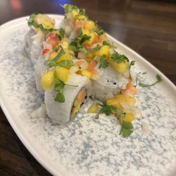 B Town Burger Sushi Bar - Sushi - Burgers Near Me - Casselberry, Florida