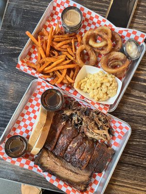 The Smokey Bone BBQ-Twin by null