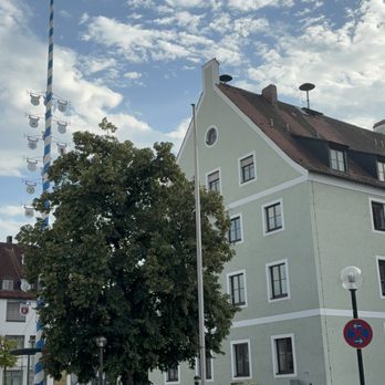 Markt Manching Rathaus - Town Hall Near Me - Manching, BY