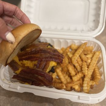 Dixie Grill - The Big Ed Burger missing the brisket on top - Southern Near Me - Aiea, Hawaii