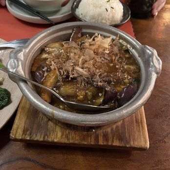 Noah's Kitchen - Asian Fusion Near Me - Brookline, Massachusetts