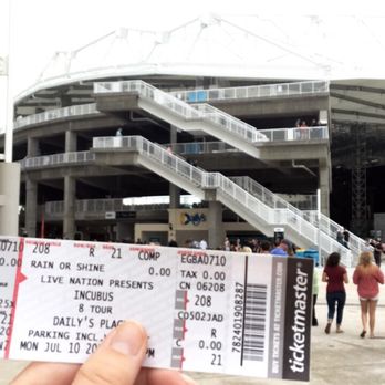 Daily's Place - Venue connects to jags field! You can walk on the field from the venue! - Music Venues Near Me - Jacksonville, Florida Daily's Place - Venue connects to jags field! You can walk on the field from the venue! - Music Venues Near Me - Jacksonville, Florida