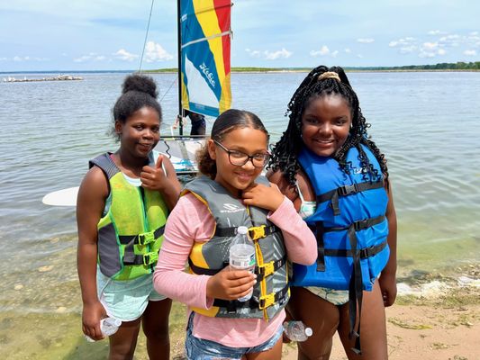 Green Bay Sail & Paddle Inc by null