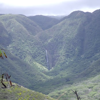 Halawa Beach - the waterfall - Beaches Near Me - Kaunakakai, Hawaii Halawa Beach - the waterfall - Beaches Near Me - Kaunakakai, Hawaii