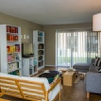 Congress Square Apartments - view of 2x1 living area from dining/kitchen - Apartments Near Me - Austin, Texas Congress Square Apartments - view of 2x1 living area from dining/kitchen - Apartments Near Me - Austin, Texas