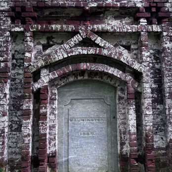 Rose Hill Cemetery - Beautiful family vault - Funeral Services & Cemeteries Near Me - Macon, Georgia Rose Hill Cemetery - Beautiful family vault - Funeral Services & Cemeteries Near Me - Macon, Georgia