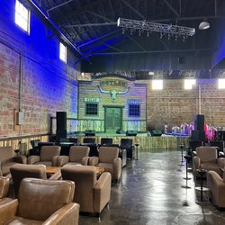 Outlaw Cigar And Brewery - Cigar Lounge/Band Area