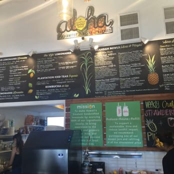 Photo of Wow Wow Hawaiian Lemonade - Kahului, HI, United States. Really healthy selections!!