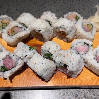 Chiba ken - Spicy Hamachi Roll - Sushi Bars Near Me - Honolulu, Hawaii Chiba ken - Spicy Hamachi Roll - Sushi Bars Near Me - Honolulu, Hawaii