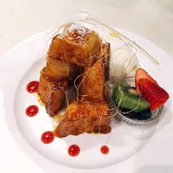 Pan De Pain Pancakes & Sweets - Pan de pain French toast - toast is caramelized, was really whatever, wouldn't recommend trying this