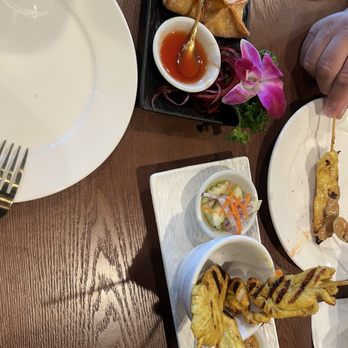 Chico Thai Cuisine - Crab Rangoon (6 Pcs) Chicken Satay (4 Pcs) - Thai Near Me - Chico, California