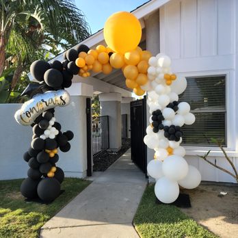 Balloons N Party Events Decorations - Congrats Grad Organic Balloon Garland Entrance - Balloon Services Near Me Balloons N Party Events Decorations - Congrats Grad Organic Balloon Garland Entrance - Balloon Services Near Me