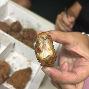 Buffalo Wild Wings - Raw boneless chicken wing - American Near Me - Honolulu, Hawaii Buffalo Wild Wings - Raw boneless chicken wing - American Near Me - Honolulu, Hawaii