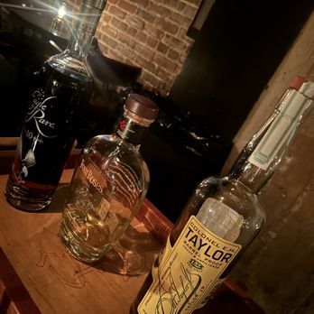 Bar Jackalope - A beautiful flight - Whiskey Bars Near Me - Los Angeles, California