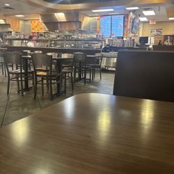 Jason's Deli - Salad bar, and order area