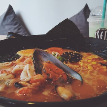 Set - Seafood Volcano Ramen - Noodles Near Me - Rotterdam, ZH