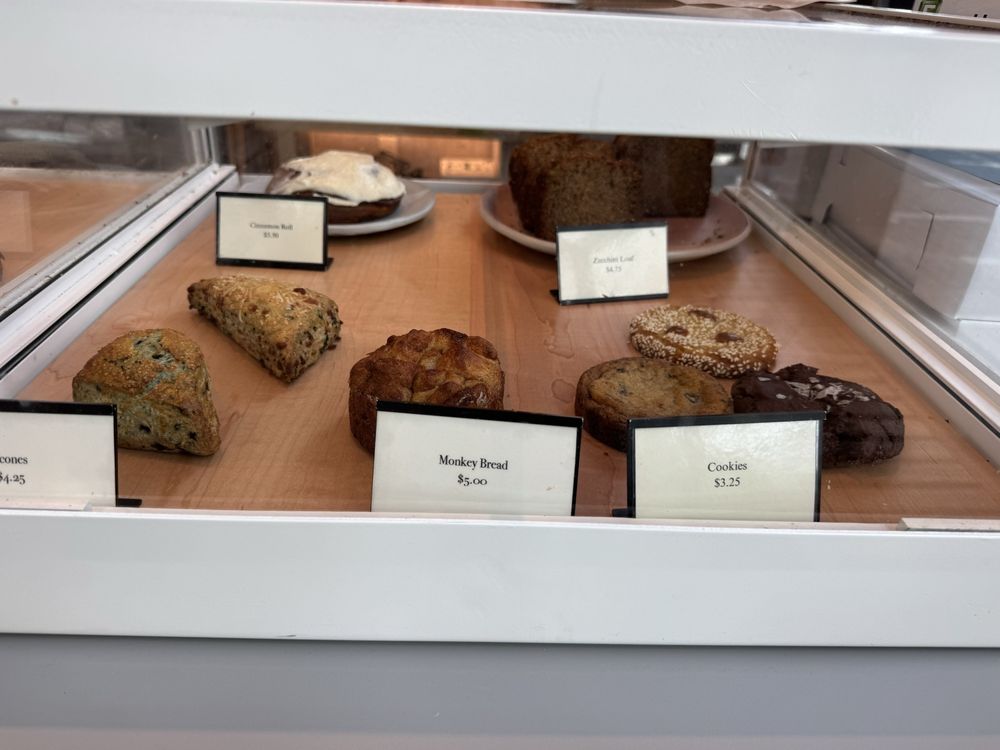 Social spots from Pluma By Bluebird Bakery