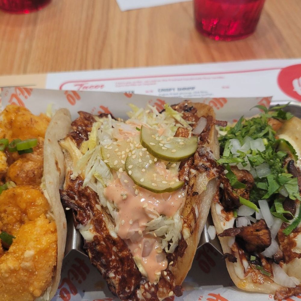 Hi-Lo Taco - Crispy Shrimp, Smash burger, Mushroom Asada - Tacos Near Me - Philadelphia, Pennsylvania Hi-Lo Taco - Crispy Shrimp, Smash burger, Mushroom Asada - Tacos Near Me - Philadelphia, Pennsylvania