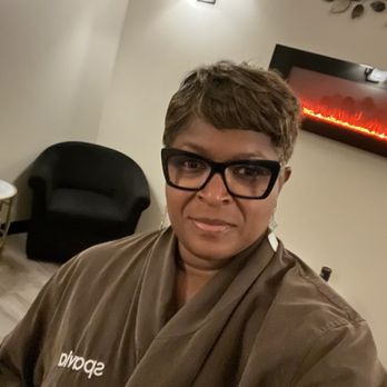 Spavia - Waiting for my massage therapist - Waxing Near Me - Charlotte, North Carolina Spavia - Waiting for my massage therapist - Waxing Near Me - Charlotte, North Carolina