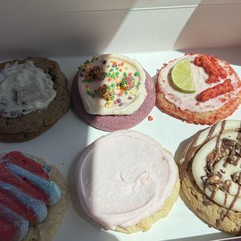 Crumbl - Downey - Bakeries Near Me - Downey, California Crumbl - Downey - Bakeries Near Me - Downey, California