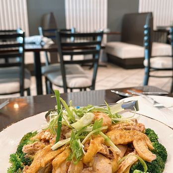 Saigon Bistro Sterling - Vietnamese Near Me - Sterling, Virginia
