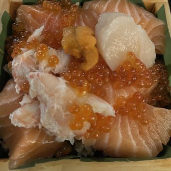 Shigotonin - Salmón, scallop, and crab box - Japanese Near Me - Las Vegas, Nevada