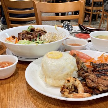 Pho Today - TOP: B2 Rice Vermicelli Charbroiled Pork Salad Bowl (Bun Thit Nuong) BOT: C1 Charbroiled Pork Chop Rice Dish (Cam Suon Nuong) w/ combo - Vietnamese Near Me - Jacksonville, Florida Pho Today - TOP: B2 Rice Vermicelli Charbroiled Pork Salad Bowl (Bun Thit Nuong) BOT: C1 Charbroiled Pork Chop Rice Dish (Cam Suon Nuong) w/ combo - Vietnamese Near Me - Jacksonville, Florida